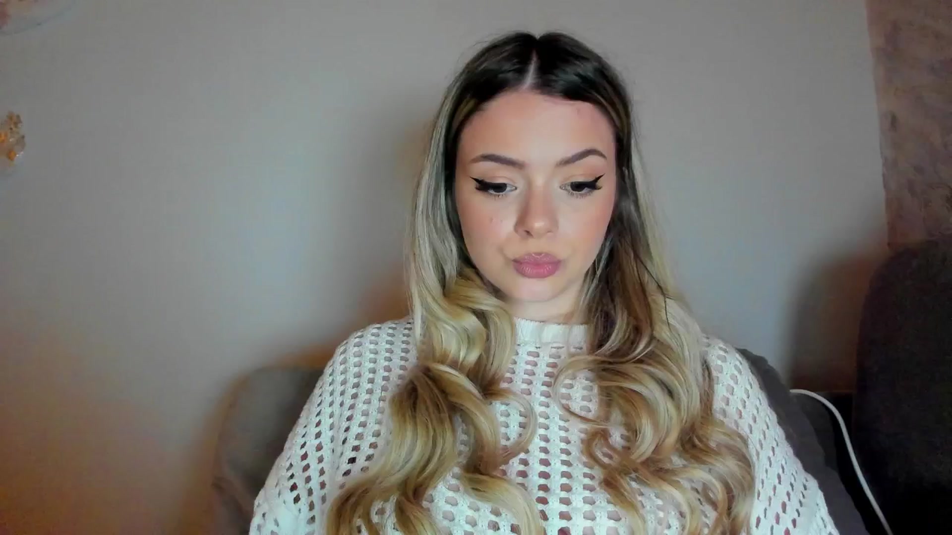 Gallery image thumbnail from Kailynn23's myfreecams stream on, 04/19/2026, 23:10 image 2 of 20