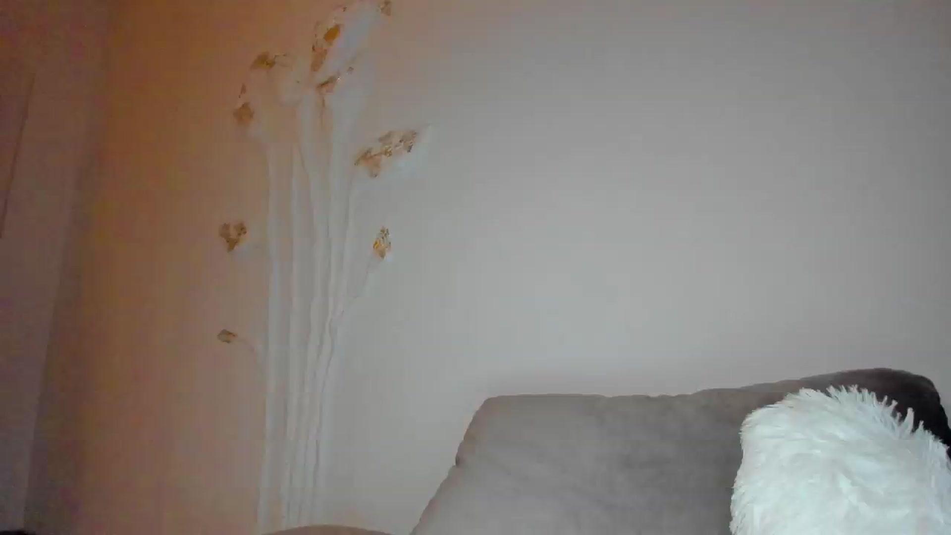 Gallery image thumbnail from Kailynn23's myfreecams stream on, 04/19/2026, 23:10 image 14 of 20