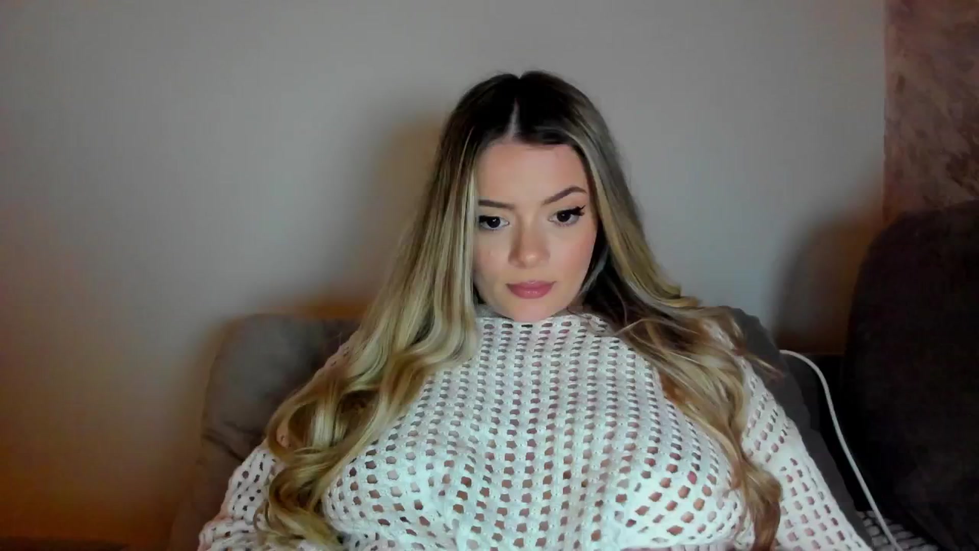 Gallery image thumbnail from Kailynn23's myfreecams stream on, 04/19/2026, 23:10 image 9 of 20