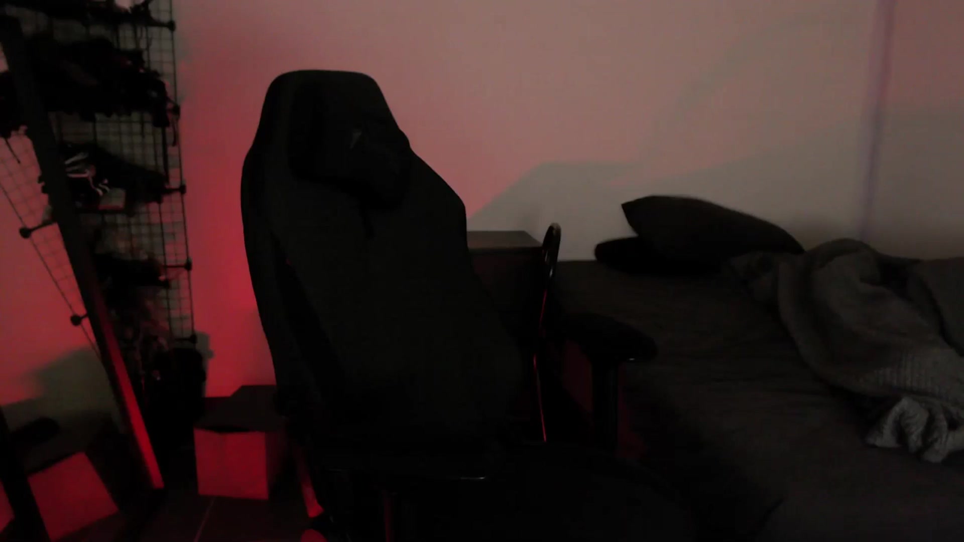 Gallery image thumbnail from KainPiller's myfreecams stream on, 05/31/2023, 02:32 image 3 of 20