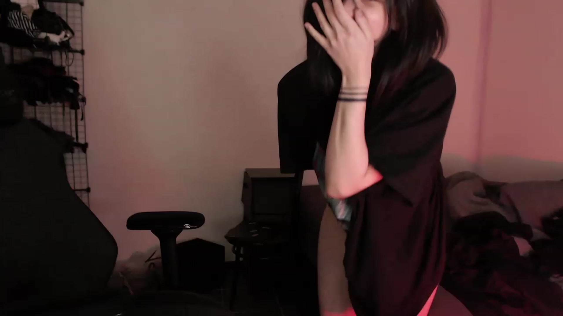 Gallery image thumbnail from KainPiller's myfreecams stream on, 05/31/2023, 07:30 image 10 of 20