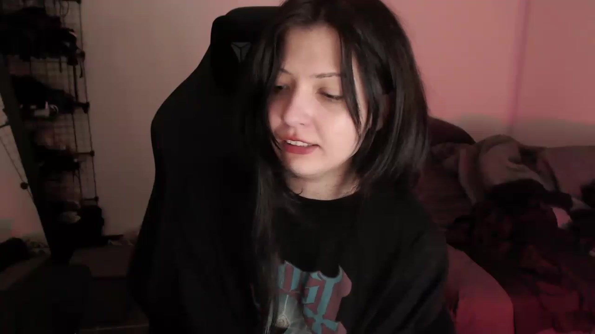 Gallery image thumbnail from KainPiller's myfreecams stream on, 05/31/2023, 07:30 image 15 of 20