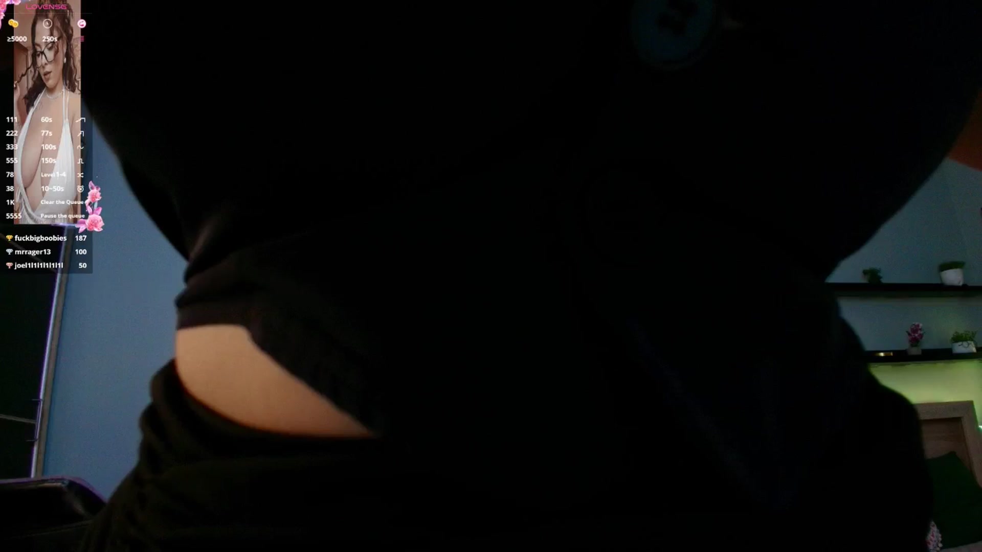 Gallery image thumbnail from KairaFantasy's myfreecams stream on, 12/18/2024, 19:10 image 13 of 20