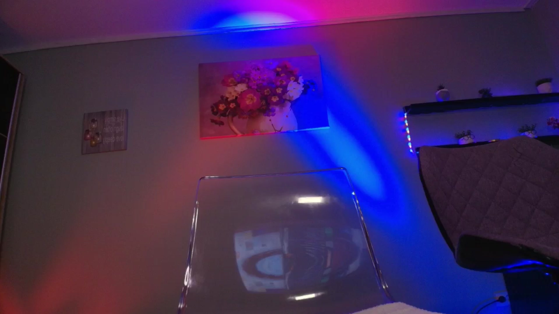 Gallery image thumbnail from KairaFantasy's myfreecams stream on, 04/08/2025, 03:44 image 16 of 20