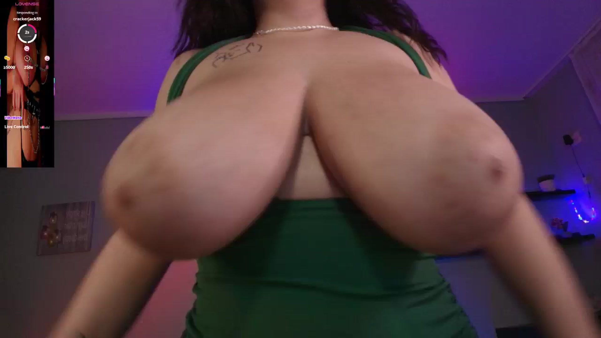 Gallery image thumbnail from KairaFantasy's myfreecams stream on, 04/08/2025, 03:44 image 18 of 20