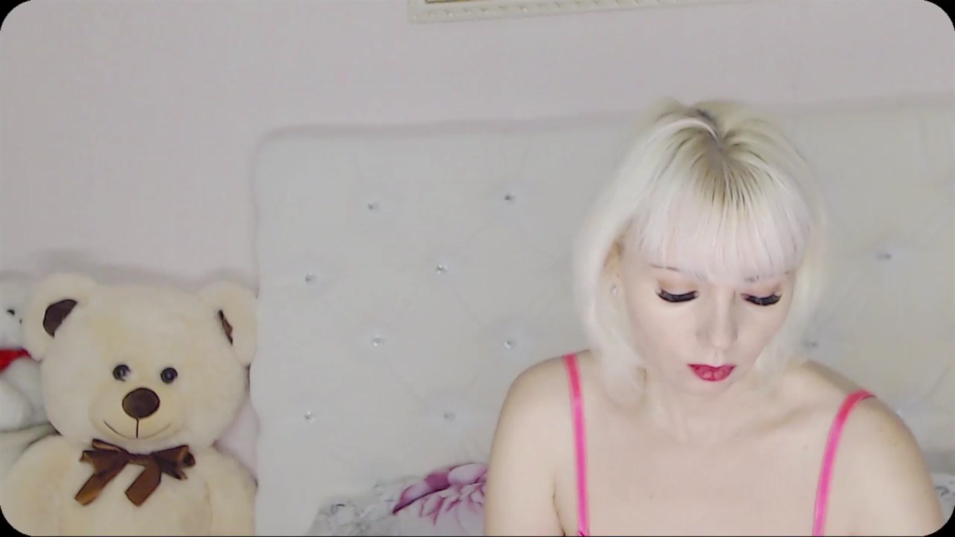 Gallery image thumbnail from Kaiserine's myfreecams stream on, 10/20/2023, 03:04 image 14 of 20