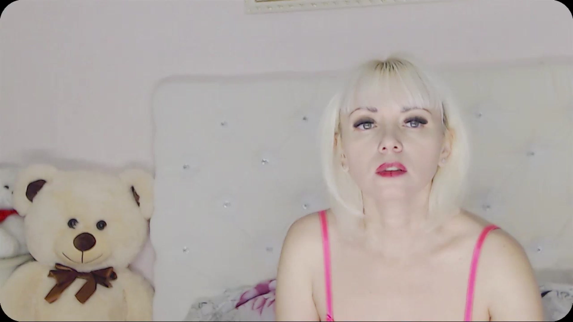Gallery image thumbnail from Kaiserine's myfreecams stream on, 10/20/2023, 03:04 image 12 of 20