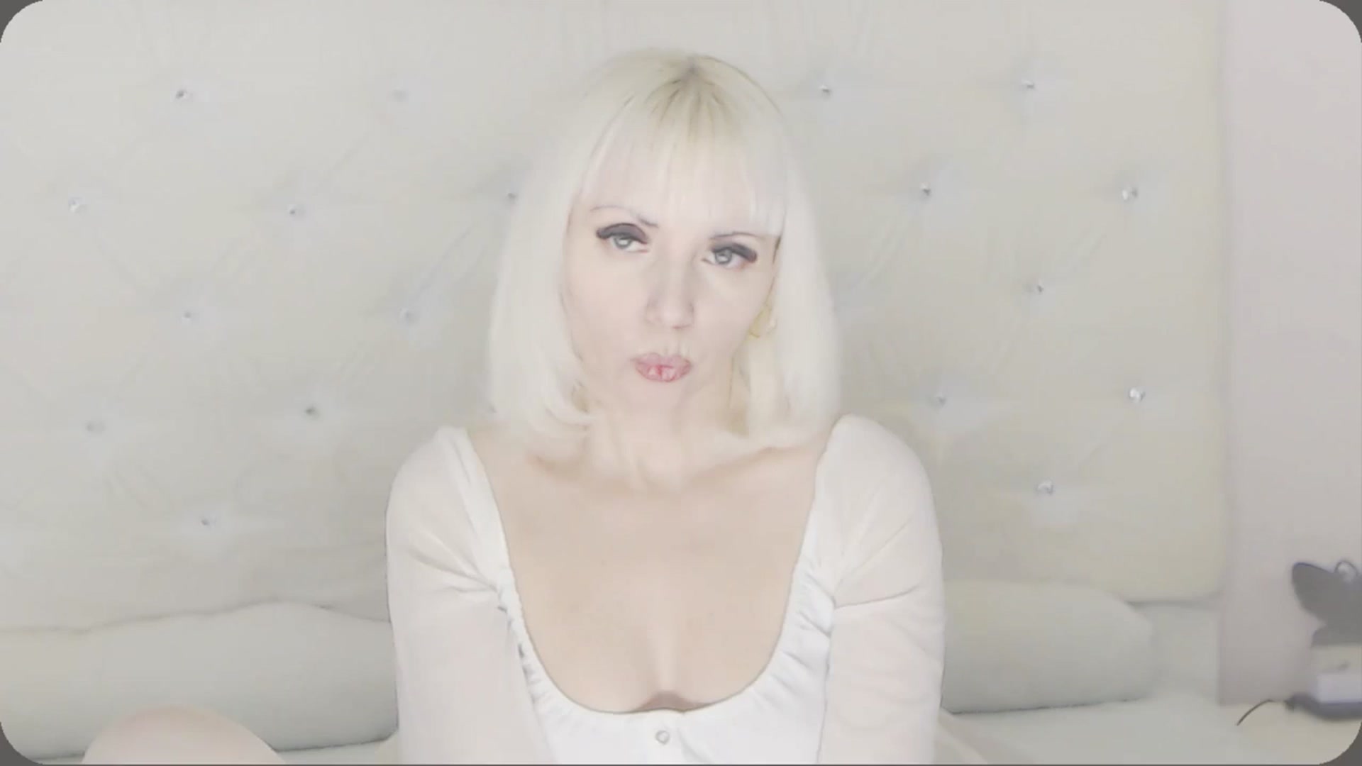 Gallery image thumbnail from Kaiserine's myfreecams stream on, 02/03/2024, 01:35 image 4 of 20