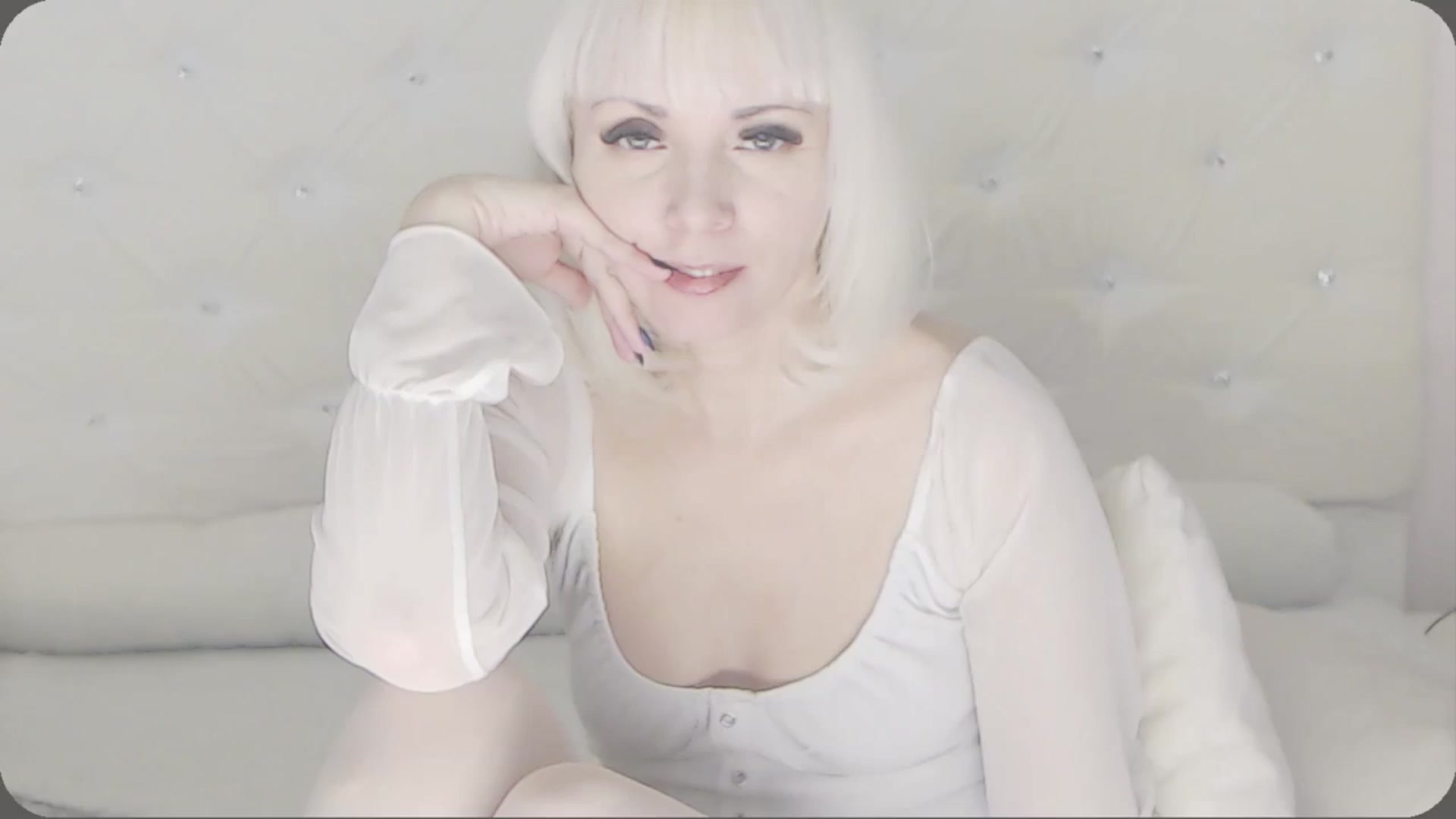 Gallery image thumbnail from Kaiserine's myfreecams stream on, 02/03/2024, 01:35 image 16 of 20