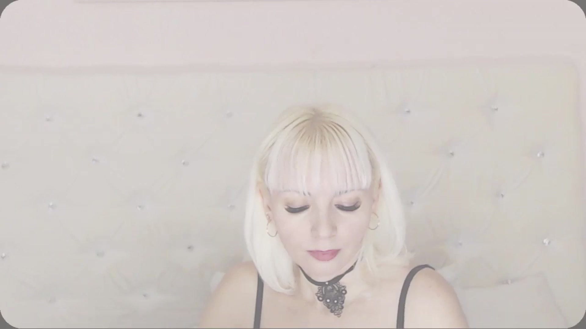 Gallery image thumbnail from Kaiserine's myfreecams stream on, 02/22/2024, 23:53 image 19 of 20
