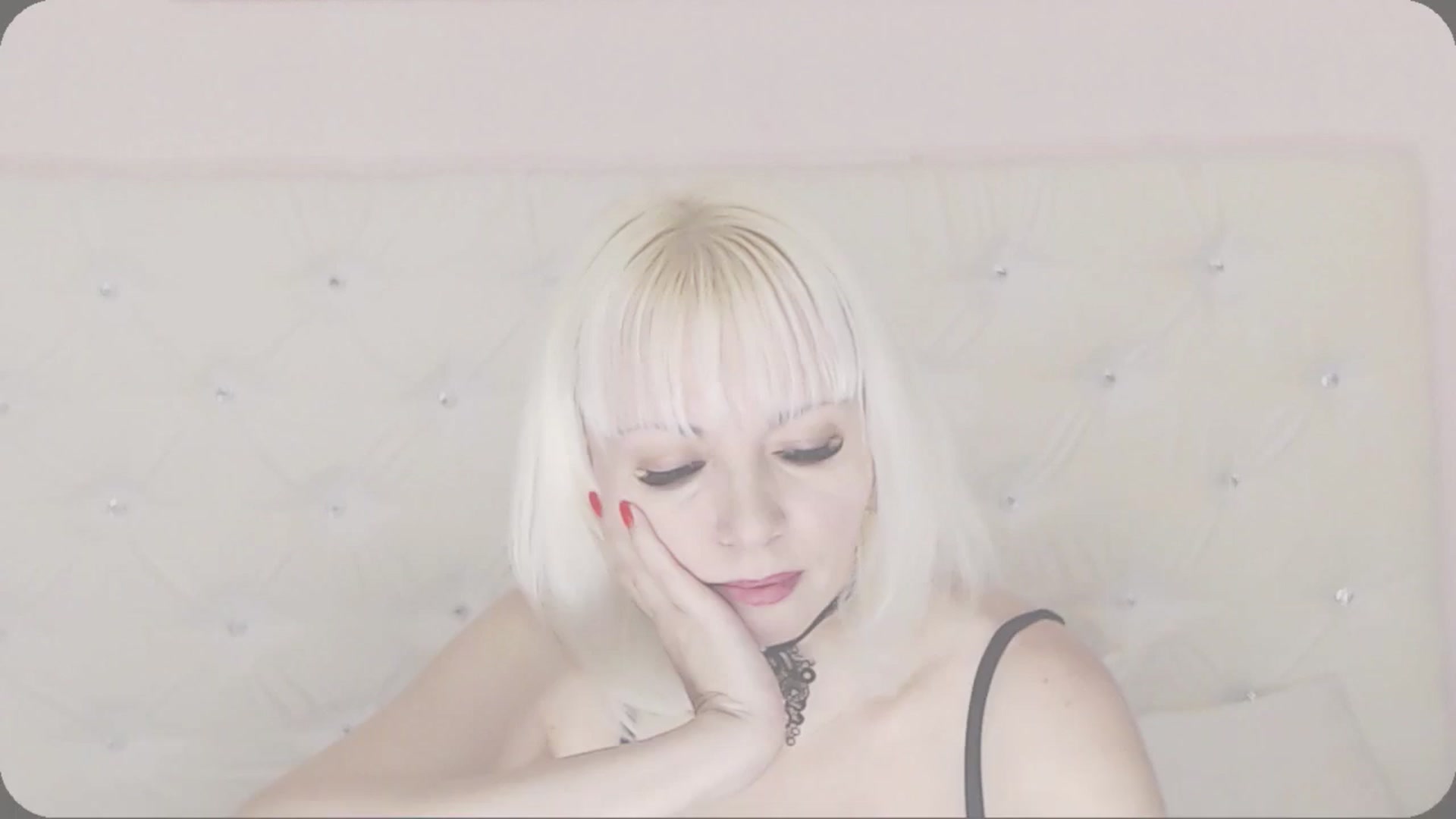 Gallery image thumbnail from Kaiserine's myfreecams stream on, 02/22/2024, 23:53 image 1 of 20