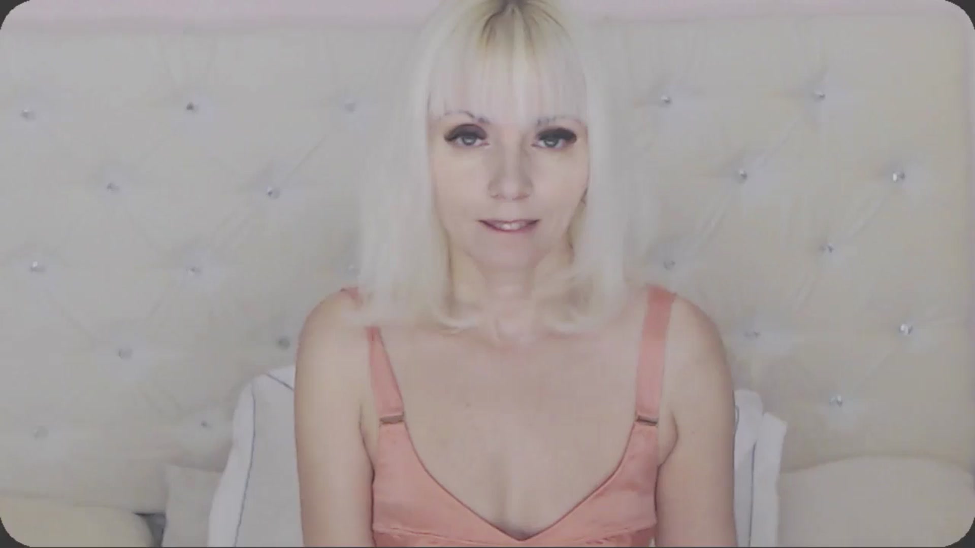 Gallery image thumbnail from Kaiserine's myfreecams stream on, 05/16/2024, 02:28 image 14 of 20