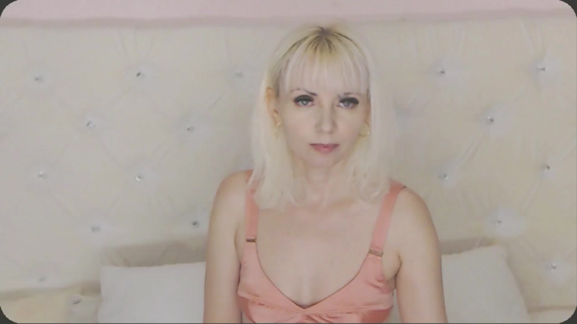 Gallery image thumbnail from Kaiserine's myfreecams stream on, 06/08/2024, 19:32 image 1 of 20