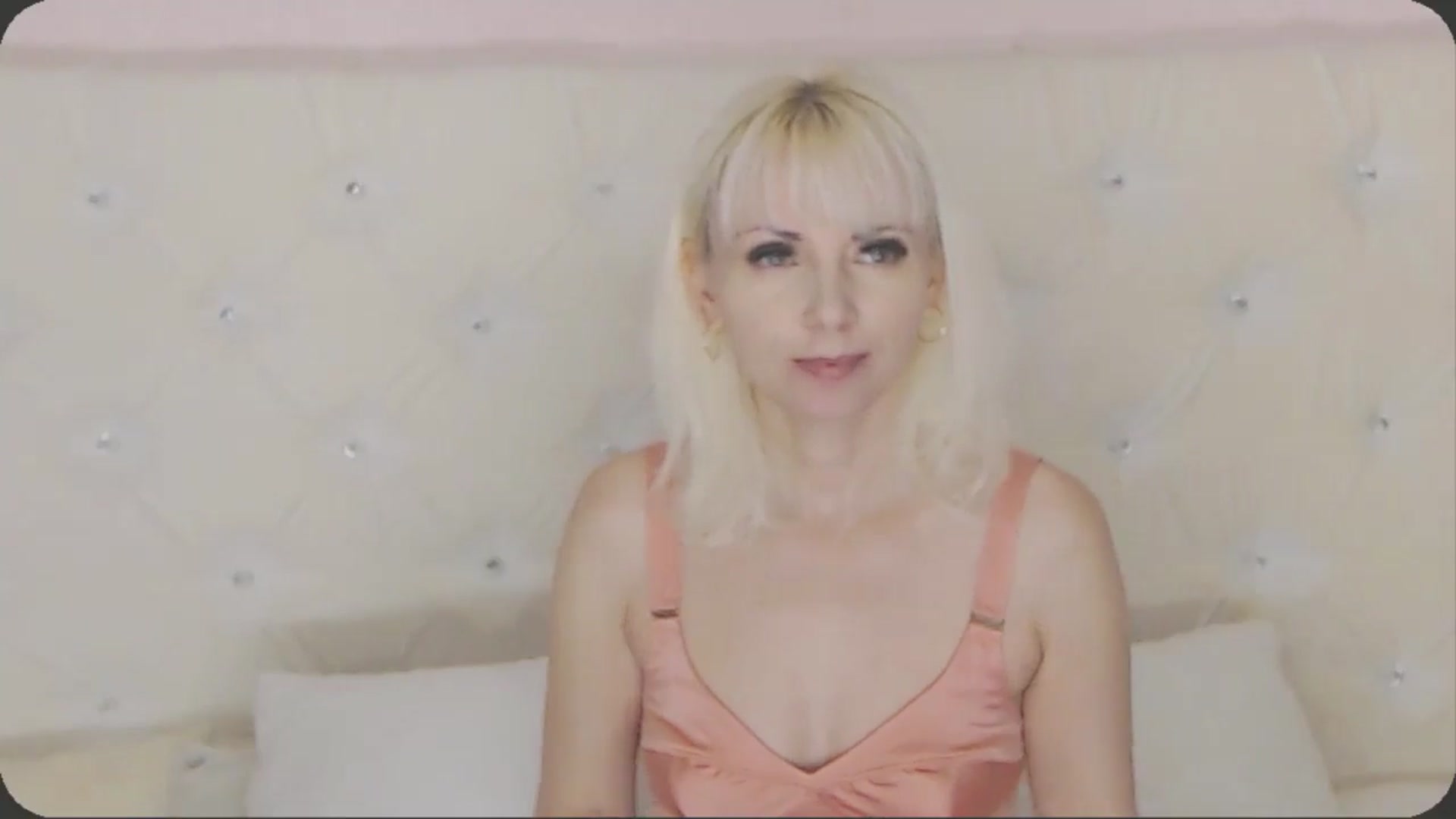 Gallery image thumbnail from Kaiserine's myfreecams stream on, 06/08/2024, 19:32 image 4 of 20