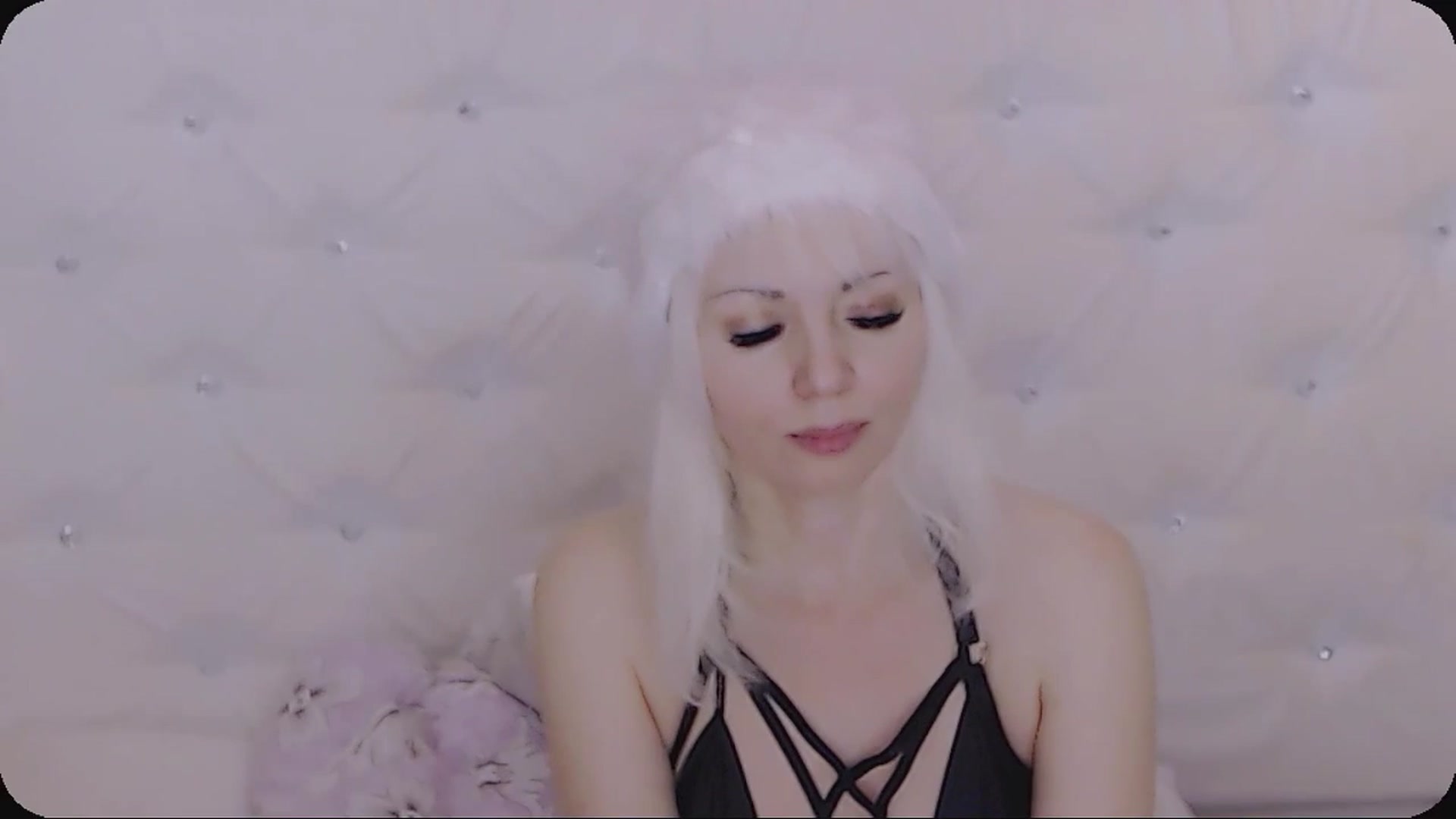 Gallery image thumbnail from Kaiserine's myfreecams stream on, 12/23/2024, 02:00 image 11 of 20
