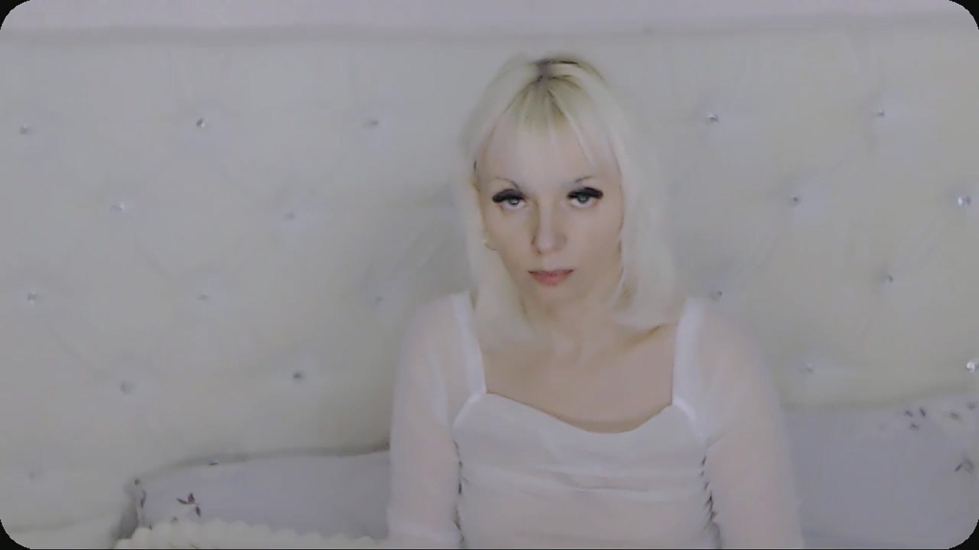 Gallery image thumbnail from Kaiserine's myfreecams stream on, 12/30/2024, 21:24 image 10 of 20