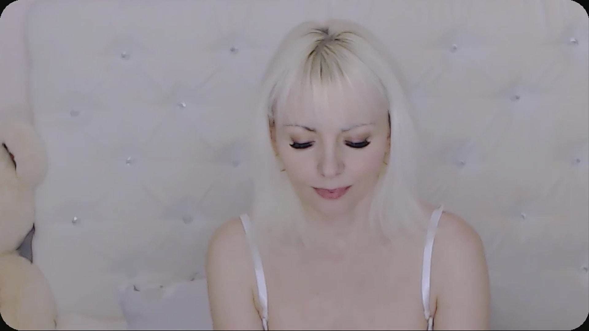 Gallery image thumbnail from Kaiserine's myfreecams stream on, 02/01/2025, 23:32 image 11 of 20