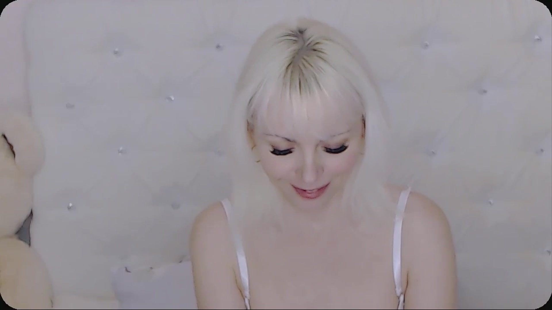 Gallery image thumbnail from Kaiserine's myfreecams stream on, 02/01/2025, 23:32 image 10 of 20