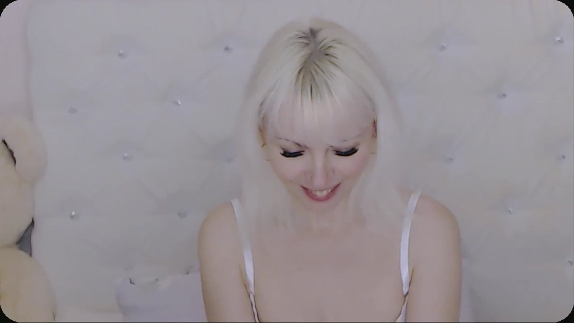 Gallery image thumbnail from Kaiserine's myfreecams stream on, 02/01/2025, 23:32 image 7 of 20