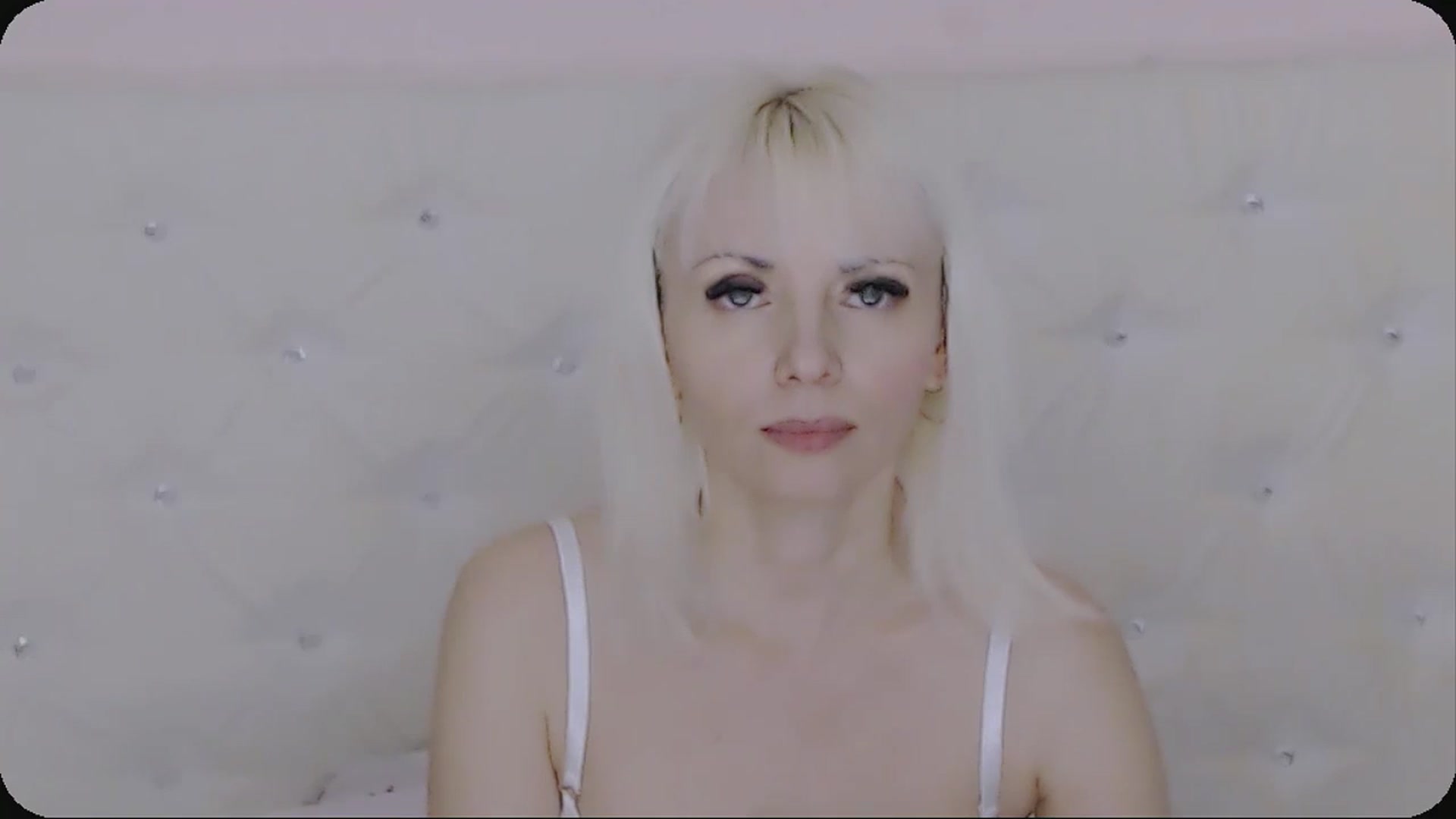 Gallery image thumbnail from Kaiserine's myfreecams stream on, 02/01/2025, 23:32 image 15 of 20