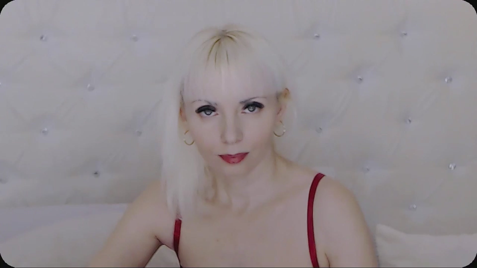 Gallery image thumbnail from Kaiserine's myfreecams stream on, 02/14/2025, 22:35 image 18 of 20