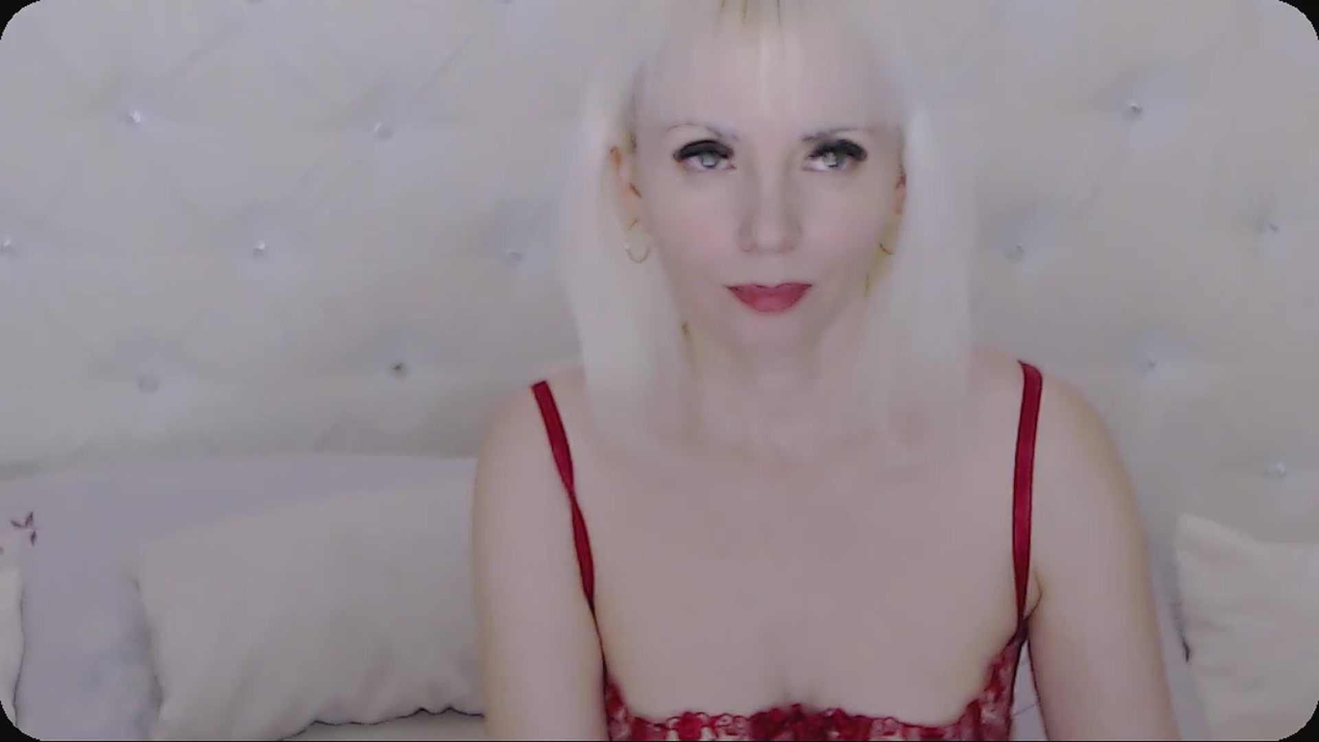 Gallery image thumbnail from Kaiserine's myfreecams stream on, 02/14/2025, 23:16 image 12 of 20
