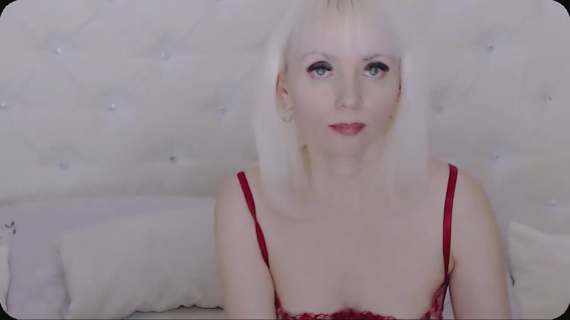 Gallery image thumbnail from Kaiserine's myfreecams stream on, 02/14/2025, 23:16 image 14 of 20