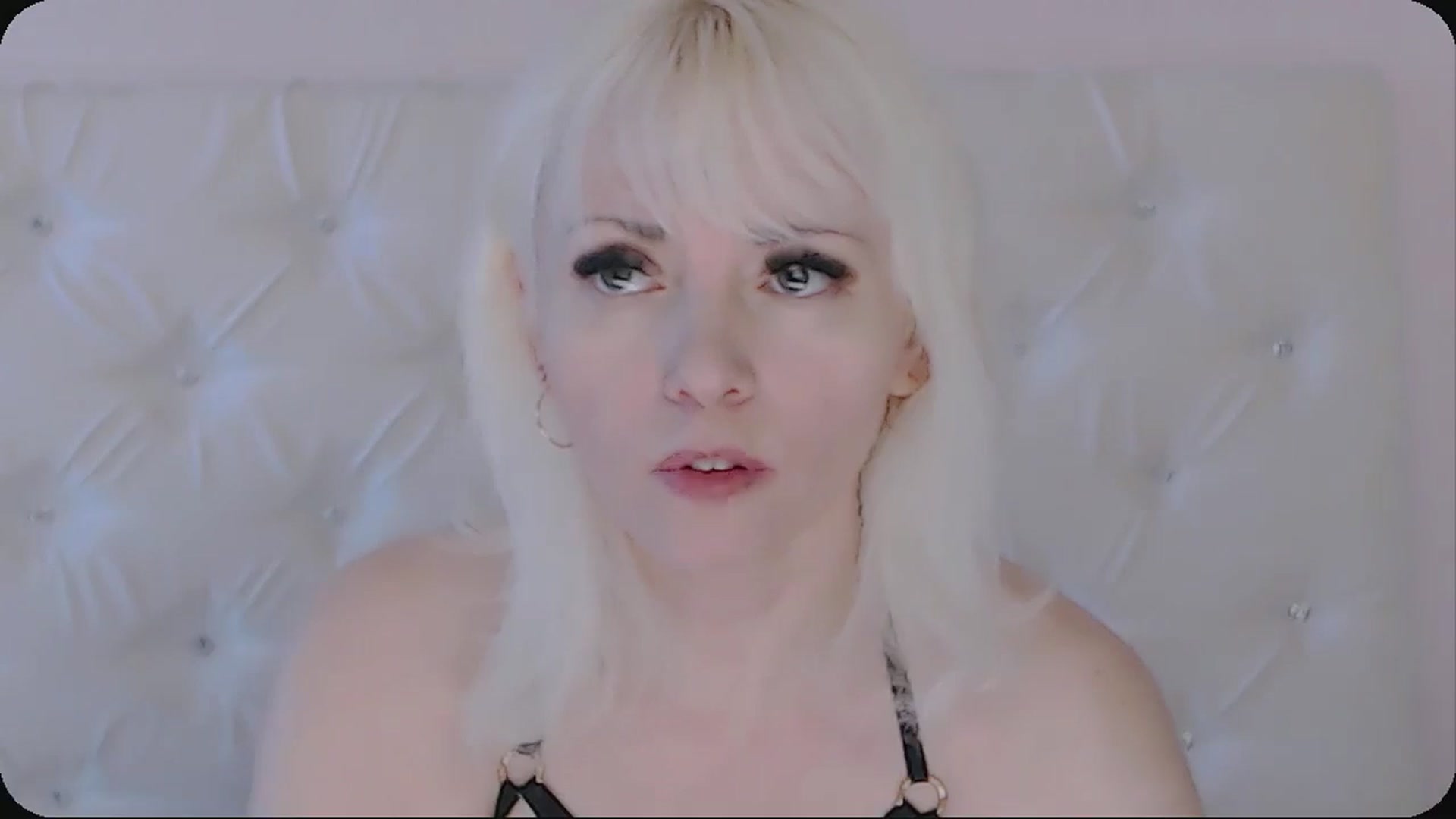 Gallery image thumbnail from Kaiserine's myfreecams stream on, 05/24/2025, 13:41 image 7 of 20