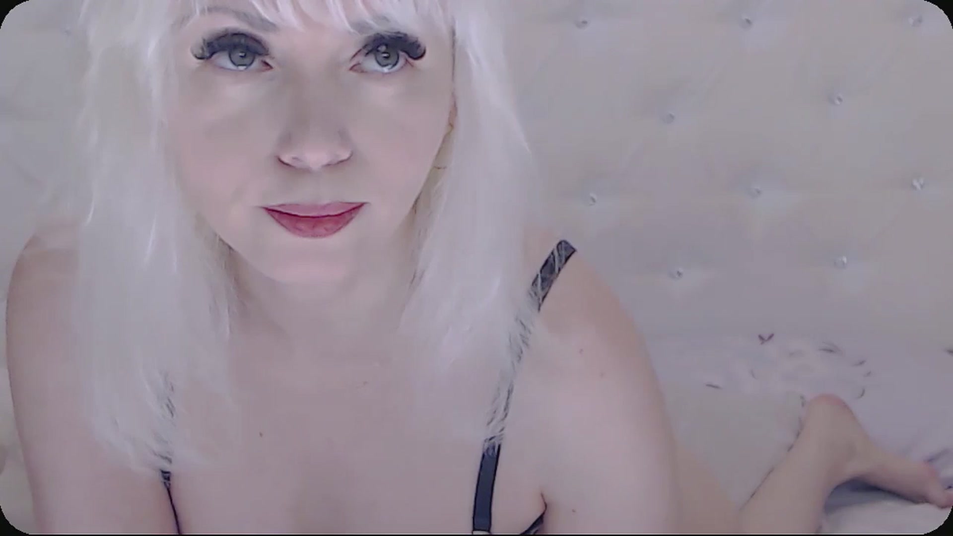 Gallery image thumbnail from Kaiserine's myfreecams stream on, 07/06/2025, 19:40 image 4 of 20