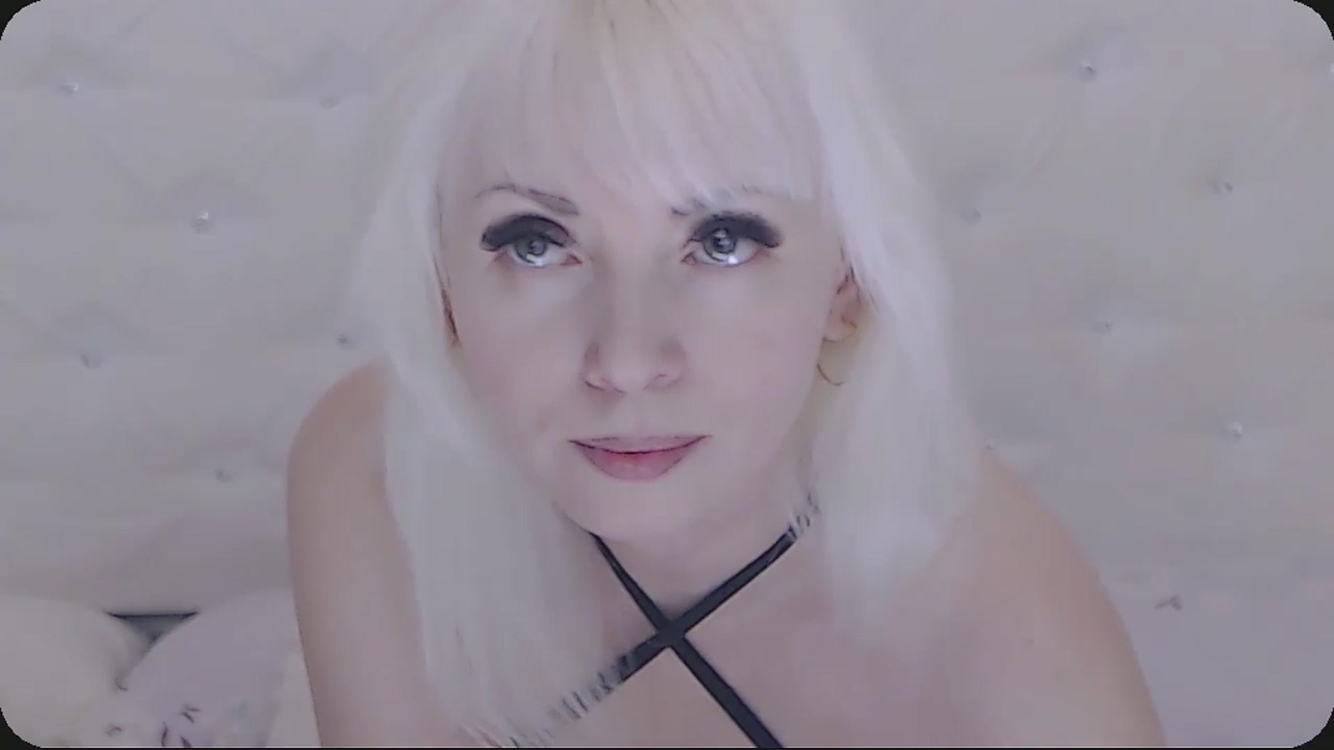 Gallery image thumbnail from Kaiserine's myfreecams stream on, 07/19/2025, 21:24 image 17 of 20