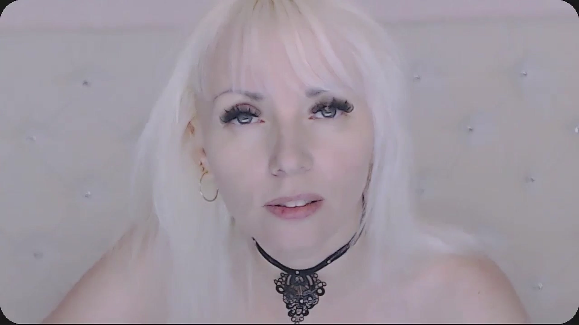 Gallery image thumbnail from Kaiserine's myfreecams stream on, 08/19/2025, 22:29 image 5 of 20