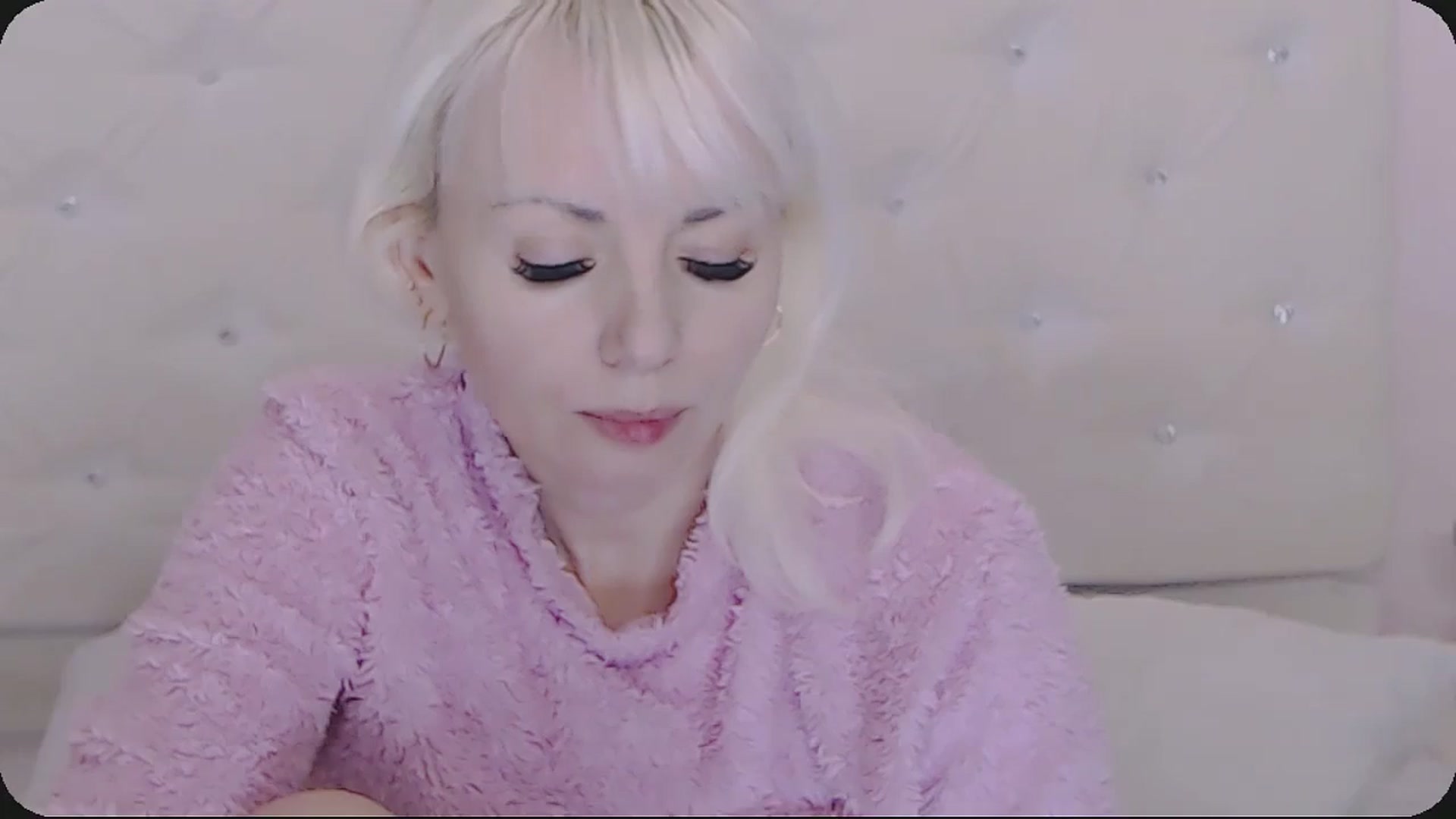 Gallery image thumbnail from Kaiserine's myfreecams stream on, 10/13/2025, 24:45 image 13 of 20