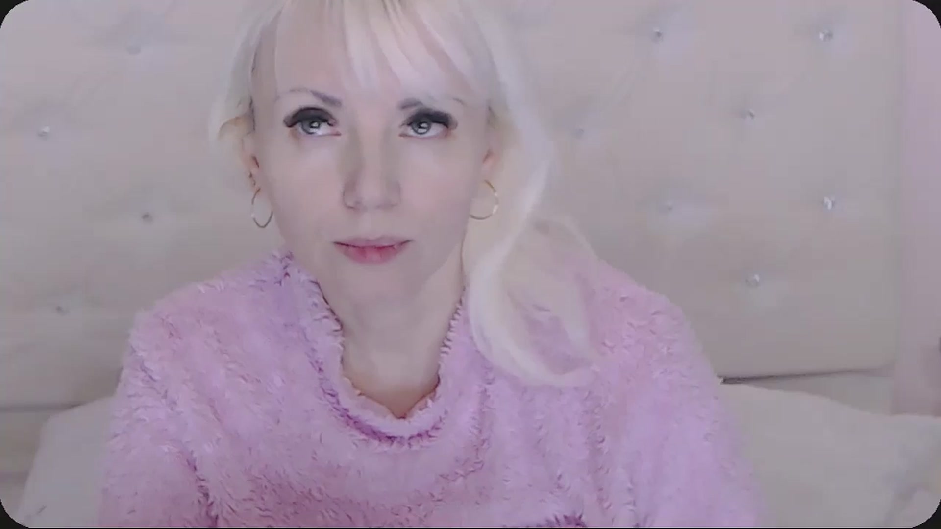 Gallery image thumbnail from Kaiserine's myfreecams stream on, 10/13/2025, 24:45 image 12 of 20