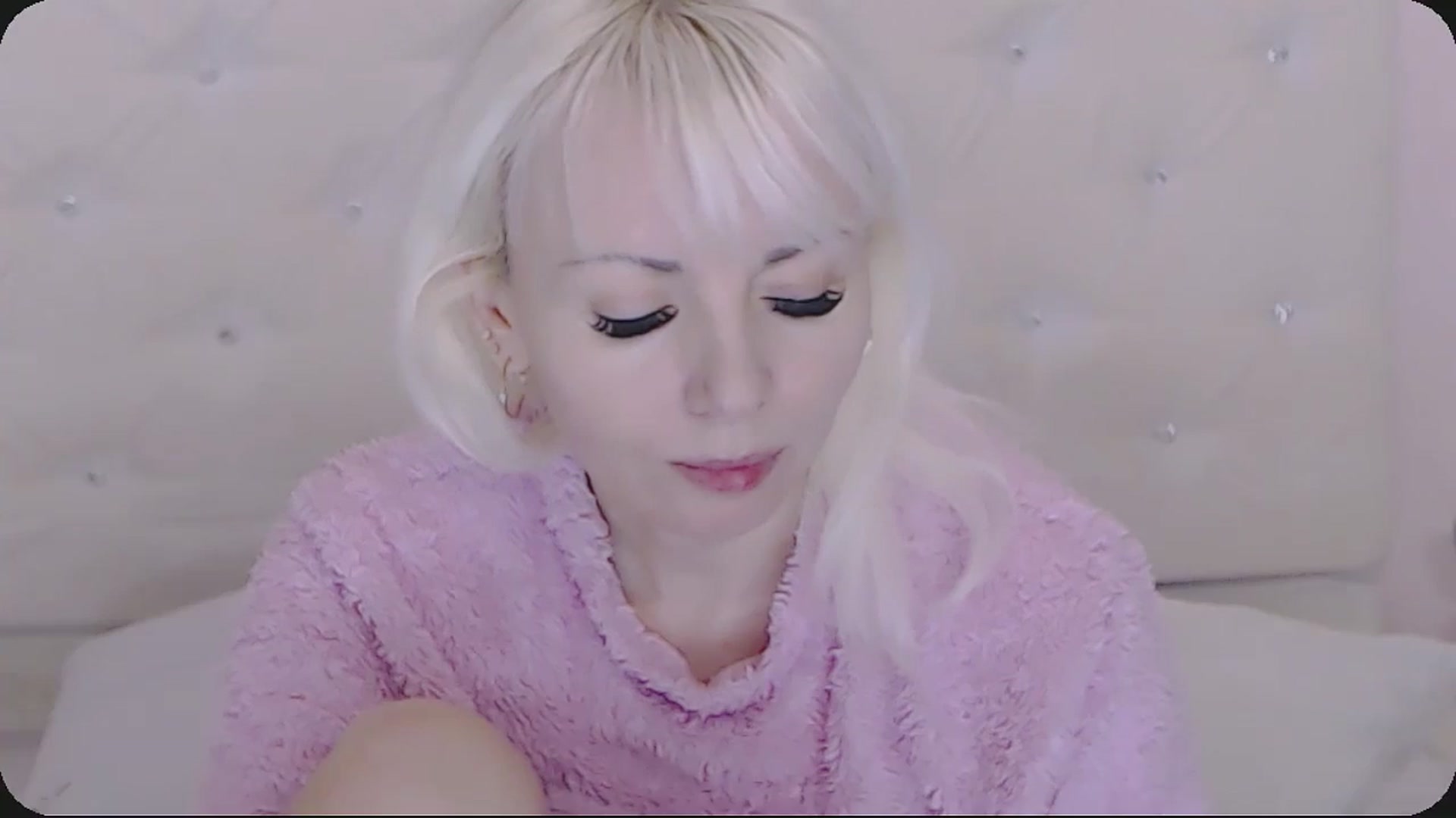 Gallery image thumbnail from Kaiserine's myfreecams stream on, 10/13/2025, 24:45 image 16 of 20