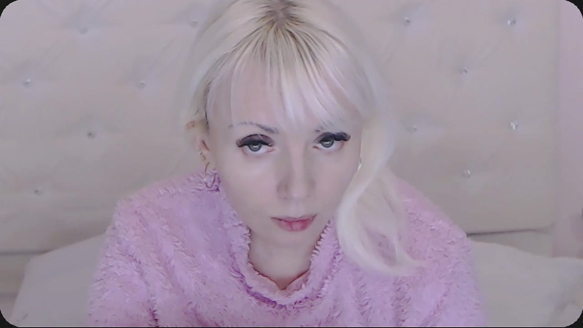 Gallery image thumbnail from Kaiserine's myfreecams stream on, 10/13/2025, 24:45 image 11 of 20