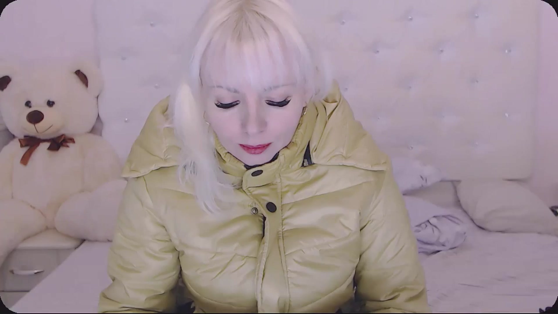 Gallery image thumbnail from Kaiserine's myfreecams stream on, 10/31/2025, 03:56 image 6 of 20