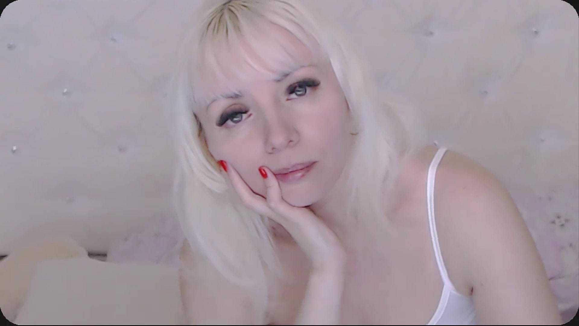 Gallery image thumbnail from Kaiserine's myfreecams stream on, 11/20/2025, 03:49 image 13 of 20