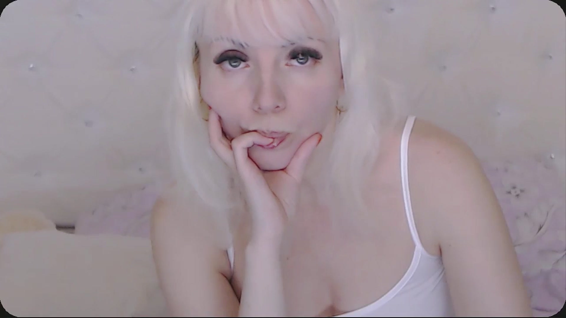 Gallery image thumbnail from Kaiserine's myfreecams stream on, 11/20/2025, 03:49 image 12 of 20