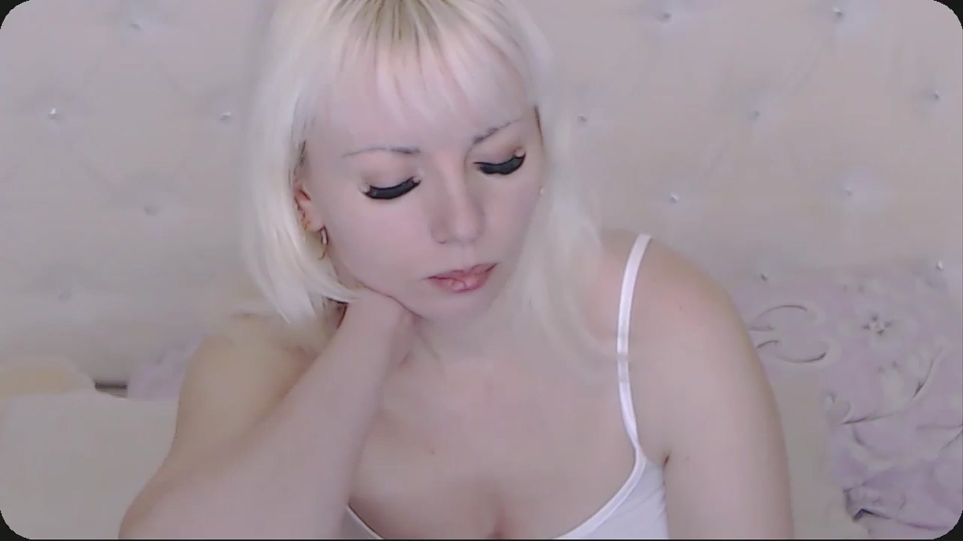 Gallery image thumbnail from Kaiserine's myfreecams stream on, 11/20/2025, 03:49 image 1 of 20