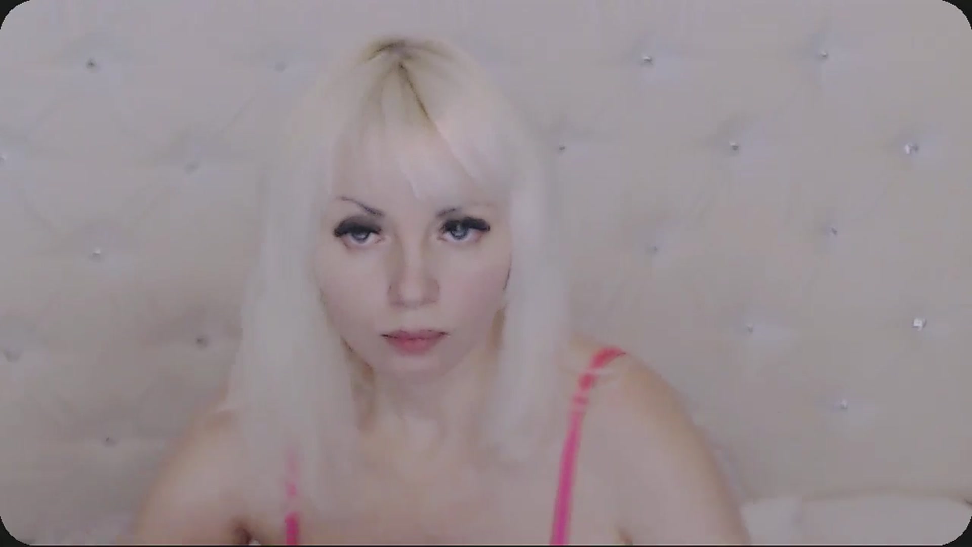 Gallery image thumbnail from Kaiserine's myfreecams stream on, 11/21/2025, 24:34 image 18 of 20