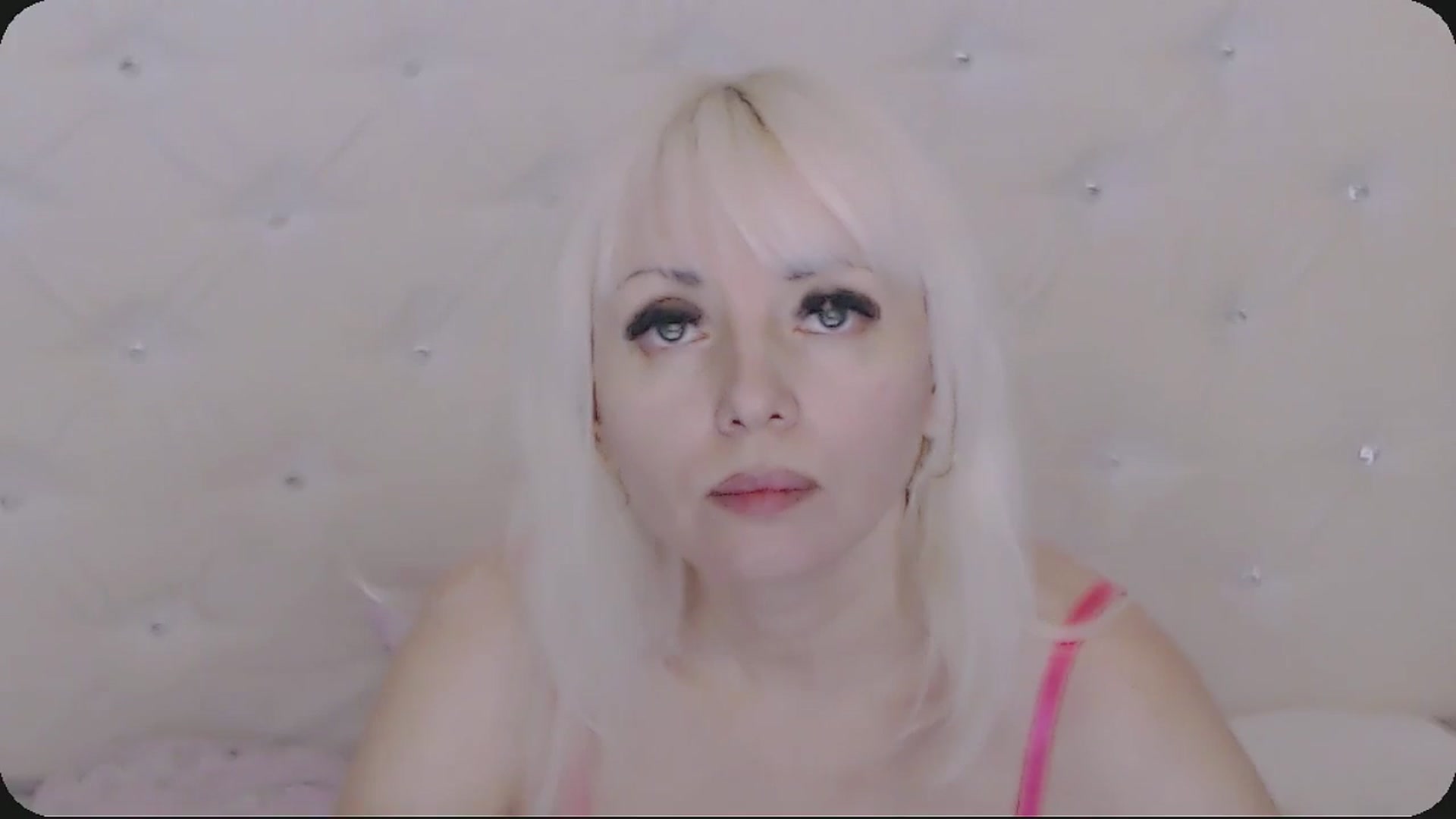 Gallery image thumbnail from Kaiserine's myfreecams stream on, 11/21/2025, 03:35 image 17 of 20