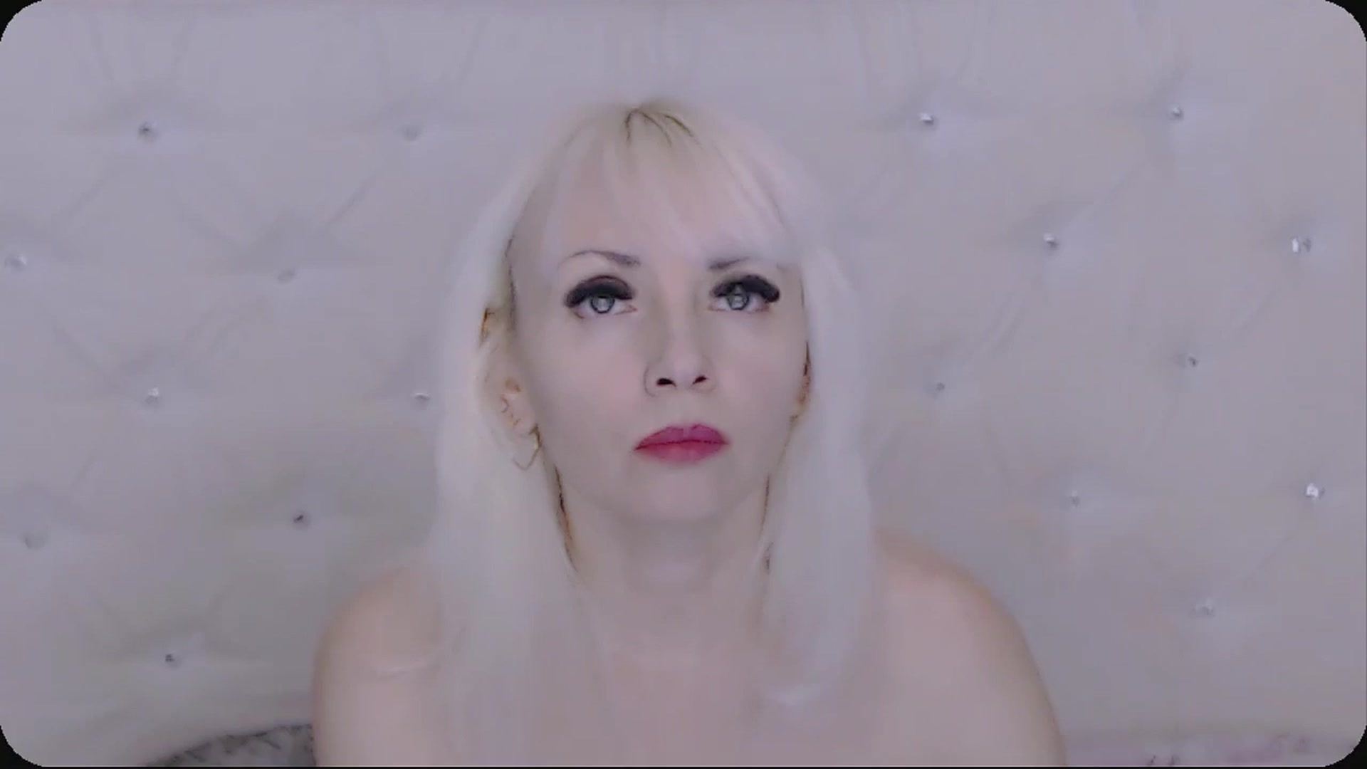 Gallery image thumbnail from Kaiserine's myfreecams stream on, 12/20/2025, 24:10 image 6 of 20