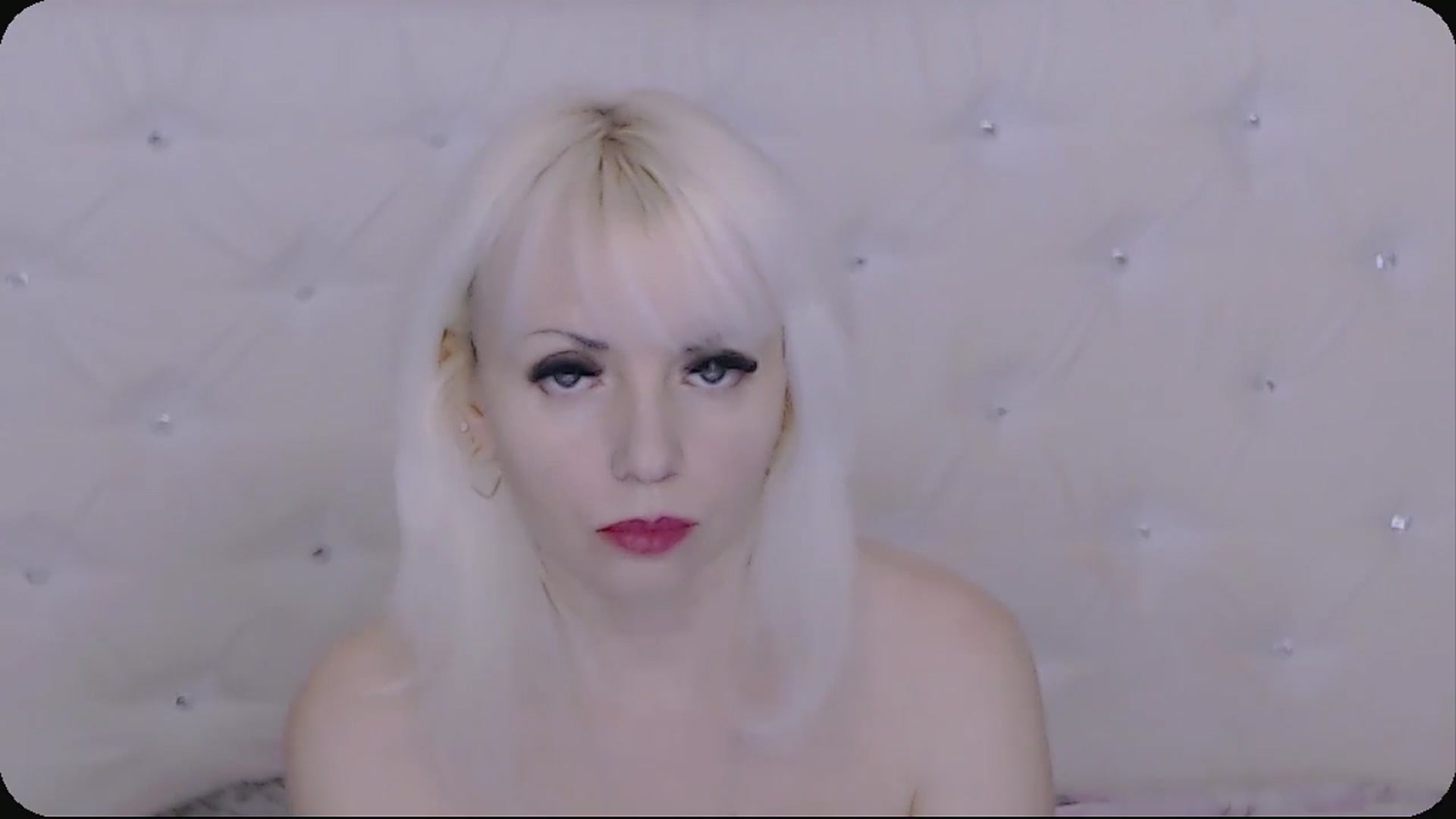 Gallery image thumbnail from Kaiserine's myfreecams stream on, 12/20/2025, 24:10 image 5 of 20