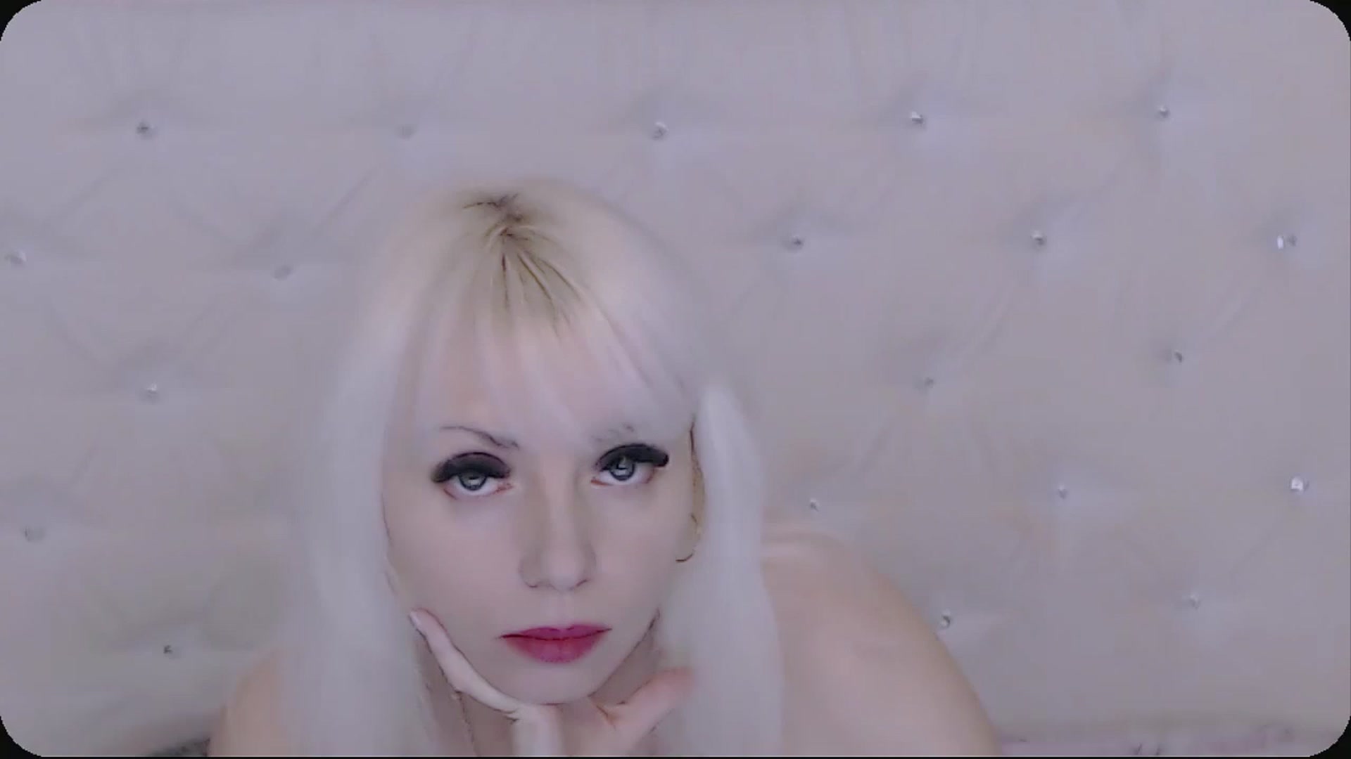 Gallery image thumbnail from Kaiserine's myfreecams stream on, 12/20/2025, 24:10 image 17 of 20