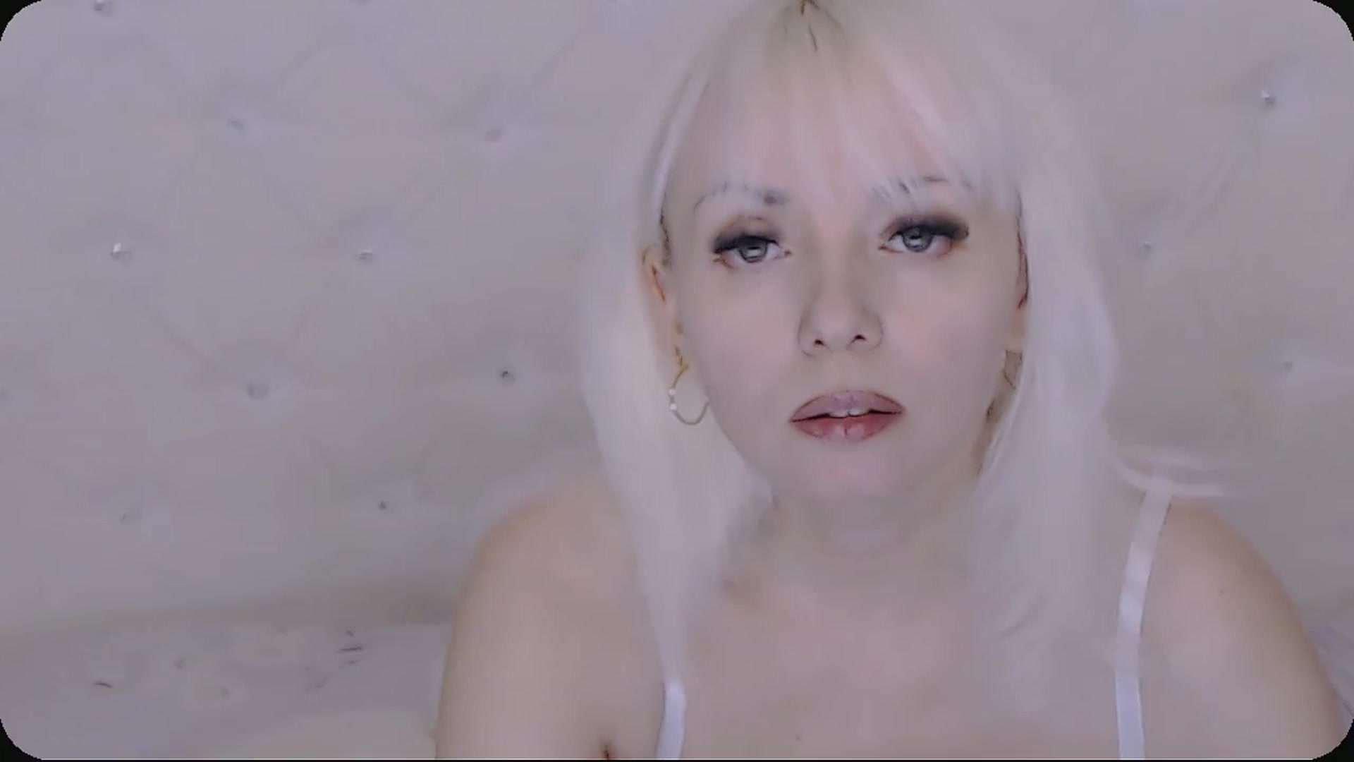 Gallery image thumbnail from Kaiserine's myfreecams stream on, 01/15/2026, 20:18 image 18 of 20