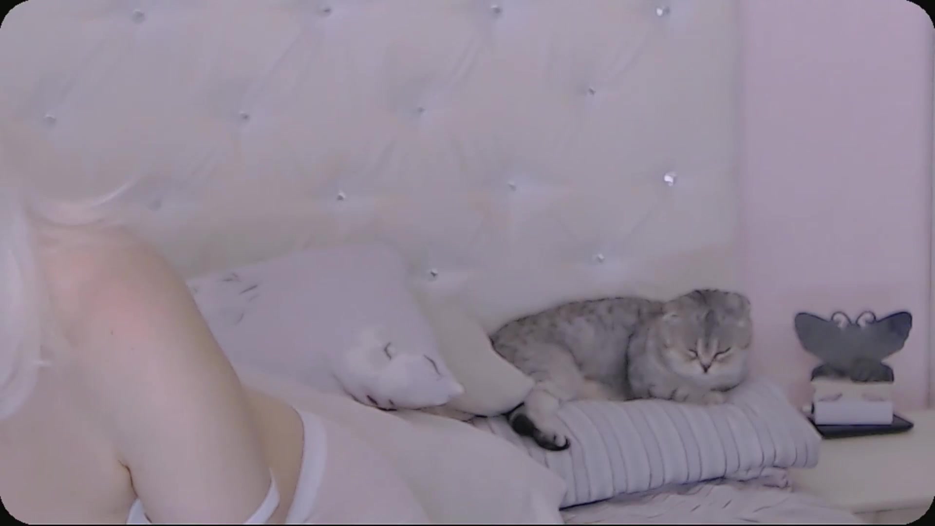 Gallery image thumbnail from Kaiserine's myfreecams stream on, 01/15/2026, 23:14 image 18 of 20