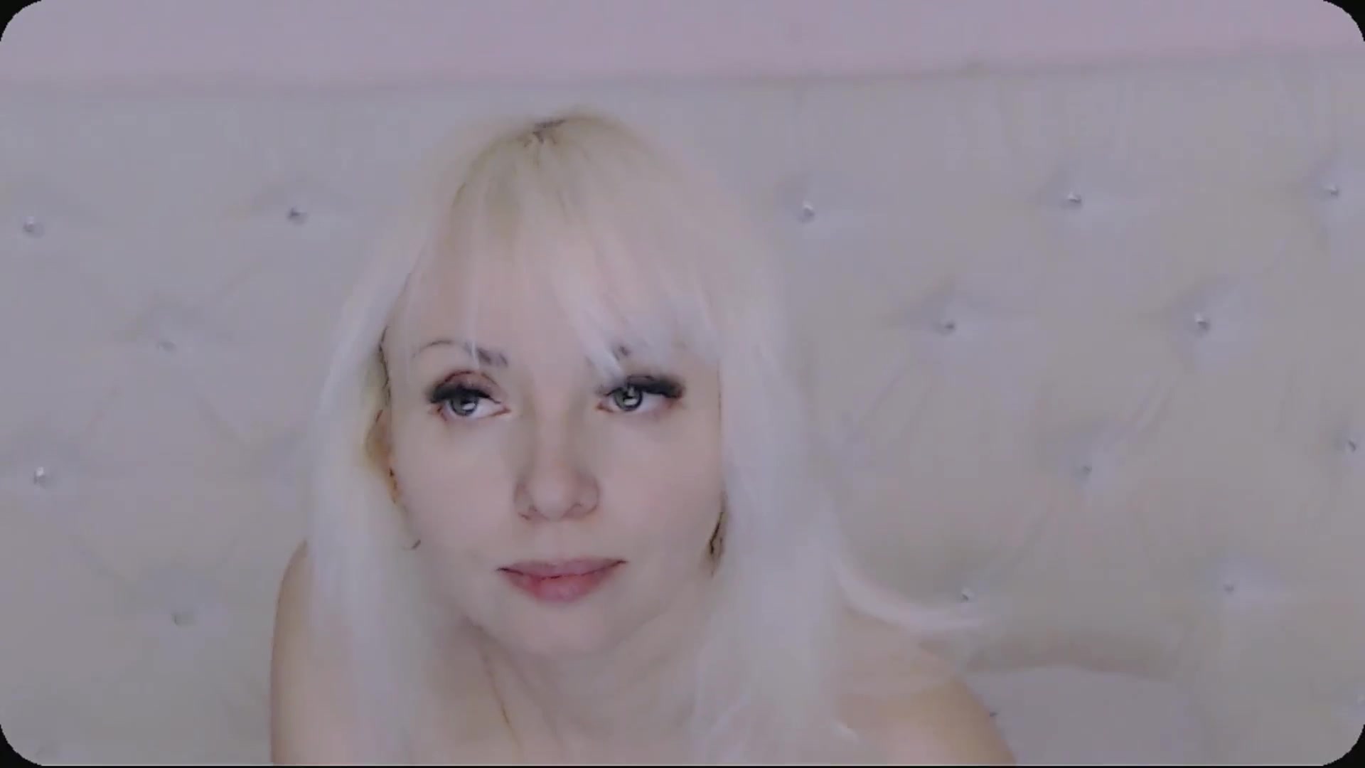 Gallery image thumbnail from Kaiserine's myfreecams stream on, 01/15/2026, 23:14 image 16 of 20