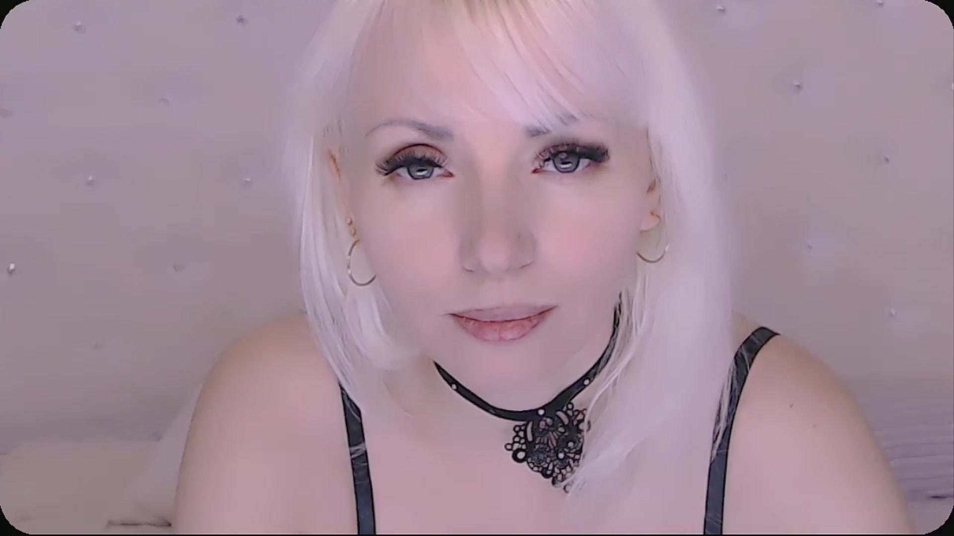 Gallery image thumbnail from Kaiserine's myfreecams stream on, 01/22/2026, 17:40 image 15 of 20