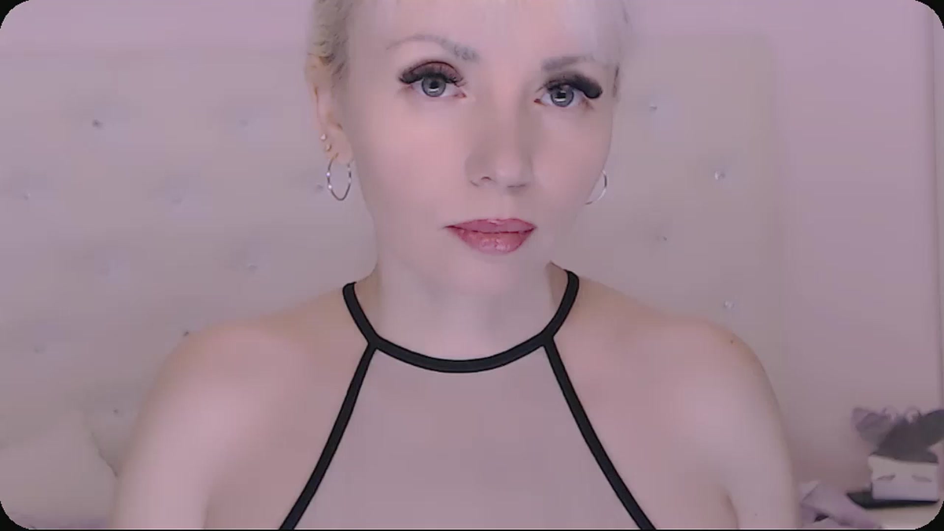 Gallery image thumbnail from Kaiserine's myfreecams stream on, 02/14/2026, 21:11 image 2 of 20