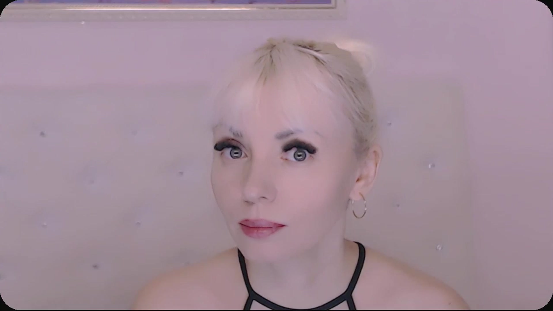 Gallery image thumbnail from Kaiserine's myfreecams stream on, 02/14/2026, 21:11 image 7 of 20
